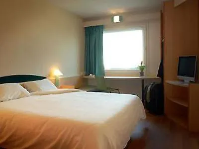 Hotel Ibis Budget Aeropuerto Avenida De Velazquez 2*