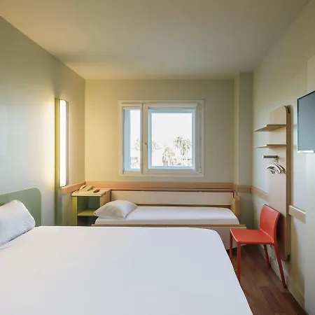 Ibis Budget Aeropuerto Avenida De Velazquez Hotell