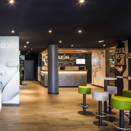 Ibis Budget Aeropuerto Avenida De Velazquez Hotel 2*